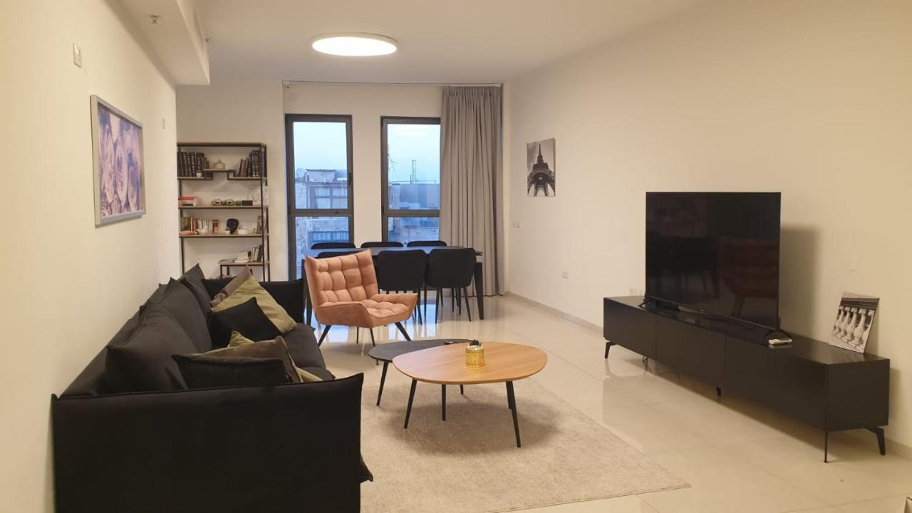 Appartment City Center - J Tower Єрусалим Екстер'єр фото